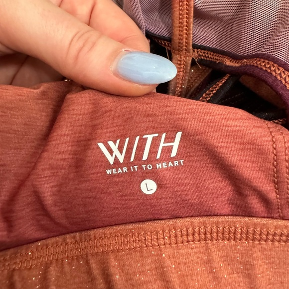 Peloton WITH Sunrise Fade Speckled Ombre Strappy
Sports Bra/Leggings Set - Picture 3 of 4